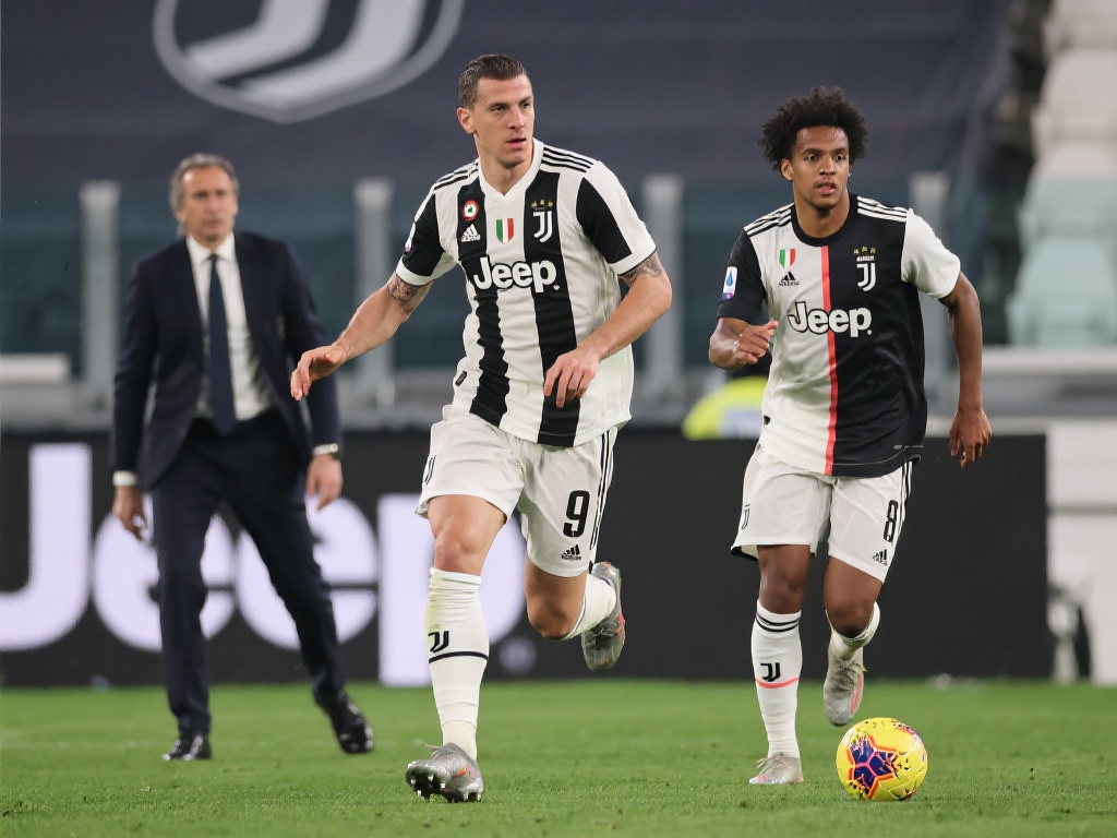 图多尔在执教经验上拥有独到的风格，他善于